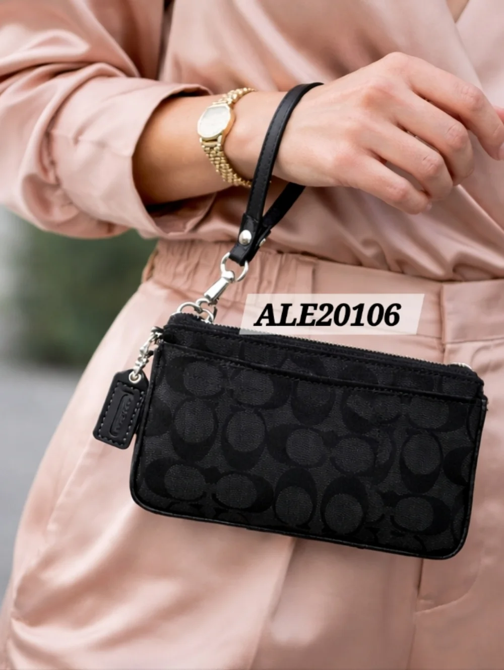 Coach Black Signature Wristlet Canvas Leather Small Pouch Classic